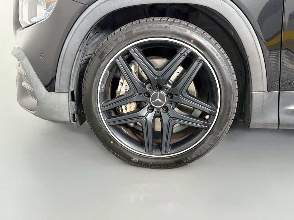 Thumbnail: 2021 Mercedes-Benz GLB - 31
