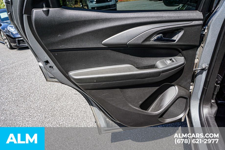 Used 2025 Gray Chevrolet LT image 46