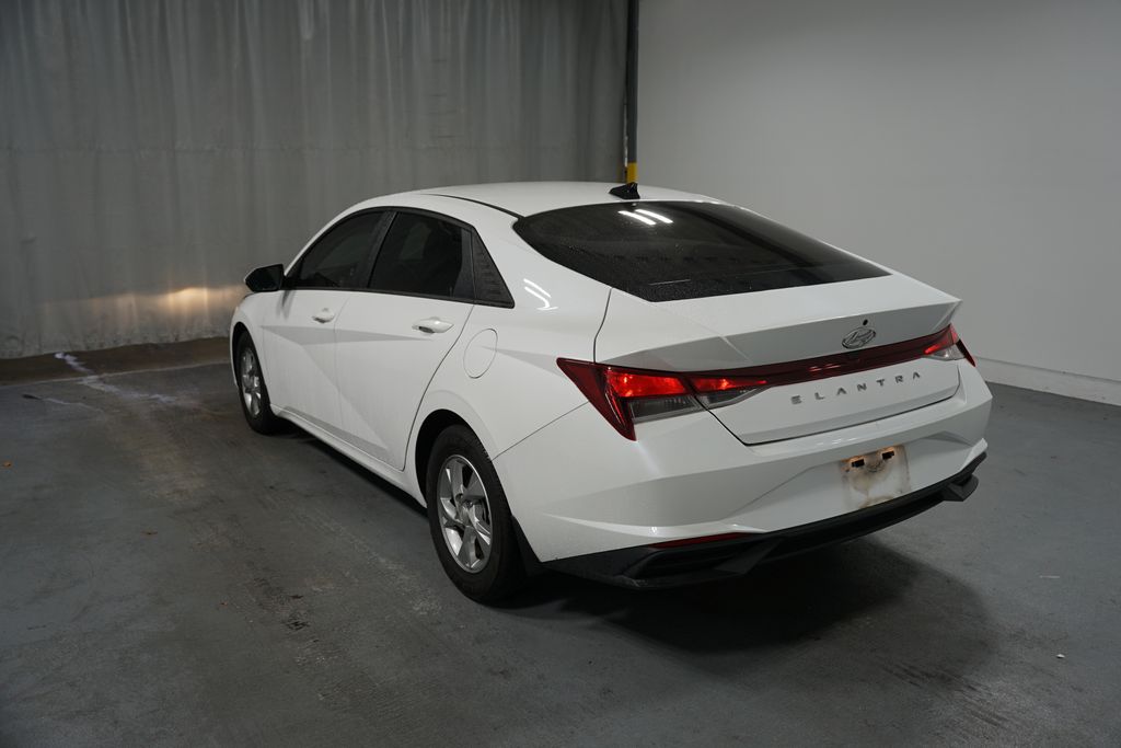 2022 Hyundai Elantra SE 5