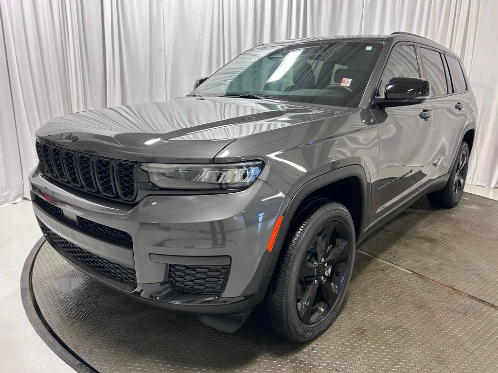 used 2022 Jeep Grand Cherokee L car, priced at $32,899