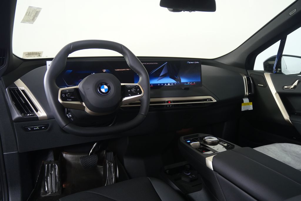 Thumbnail: 2026 BMW iX - 17