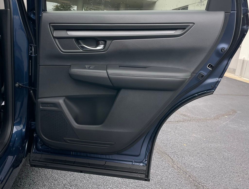 2025 Honda CR-V EX 32