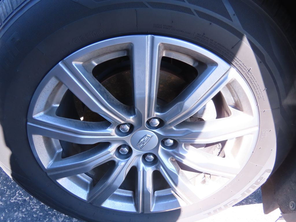 Thumbnail: 2019 Cadillac XT4 - 18