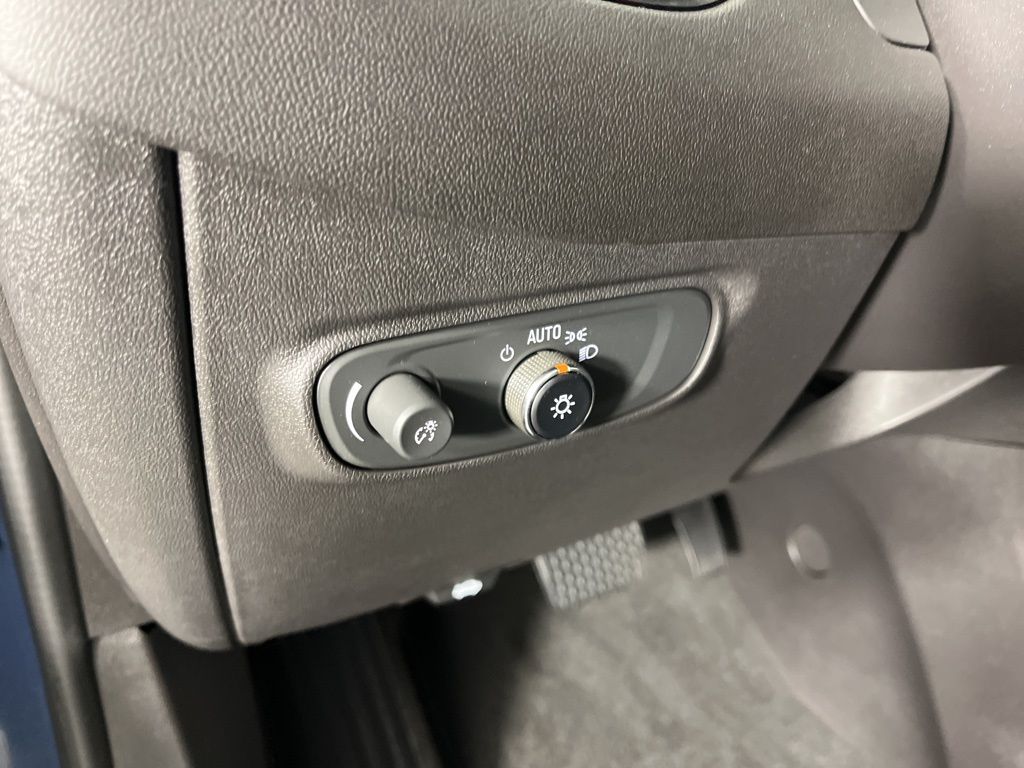 Thumbnail: 2024 Chevrolet Equinox - 27