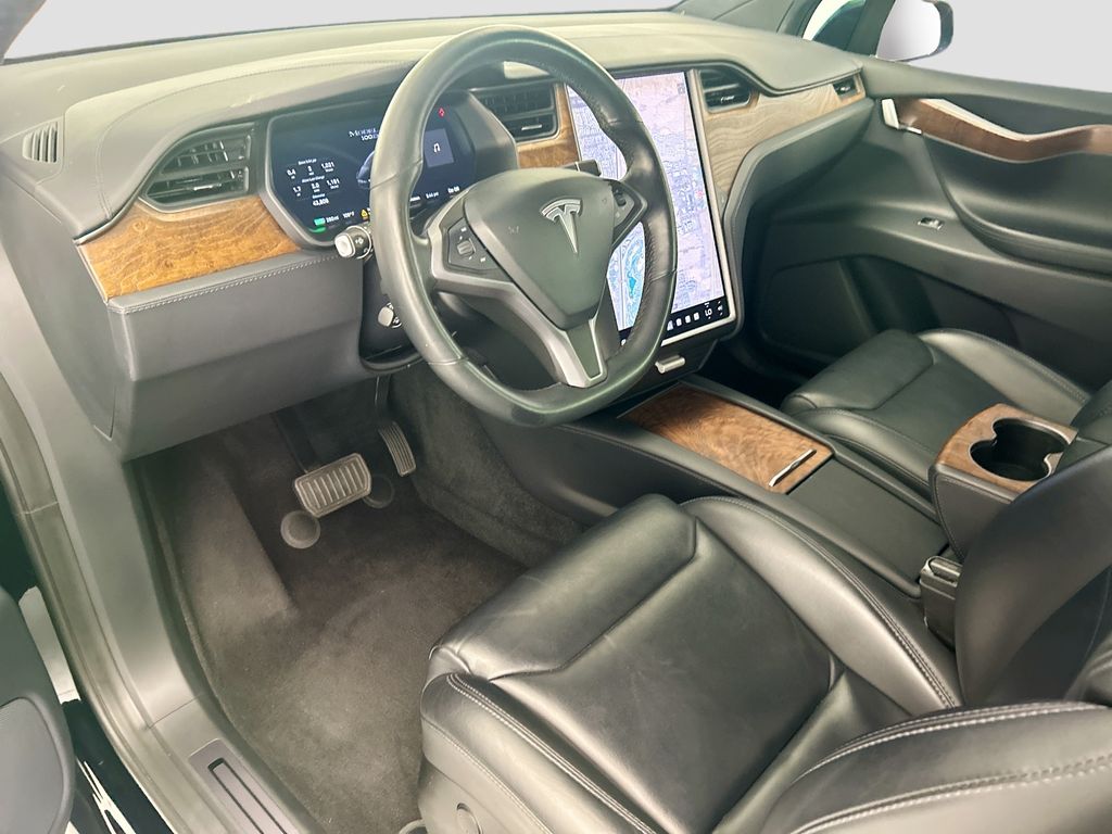 Thumbnail: 2018 Tesla Model X - 4