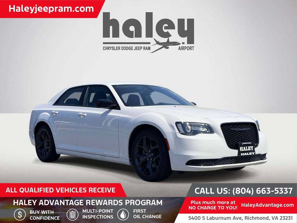 Bright White Clearcoat 2023 Chrysler 300 Touring RWD Sedan Rear-Wheel Drive 8-Speed Automatic