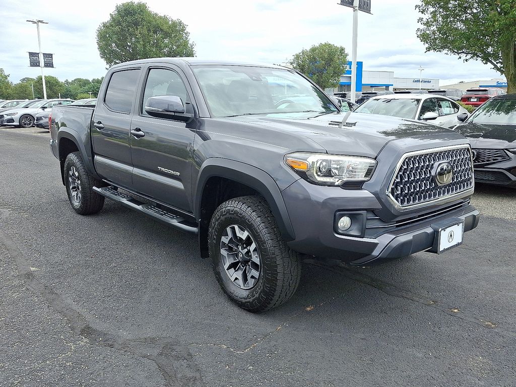 Thumbnail: 2019 Toyota Tacoma - 3