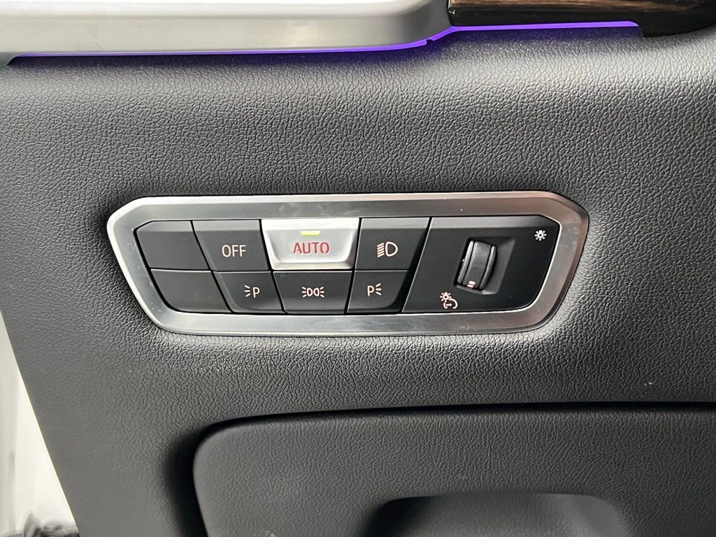 Thumbnail: 2023 BMW X5 - 20