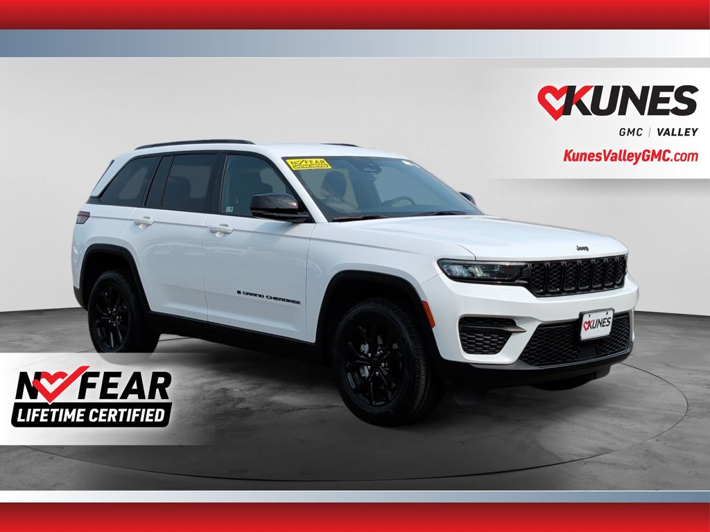 Bright White Clearcoat 2024 Jeep Grand Cherokee SUV / Crossover Four-Wheel Drive 8-Speed Automatic