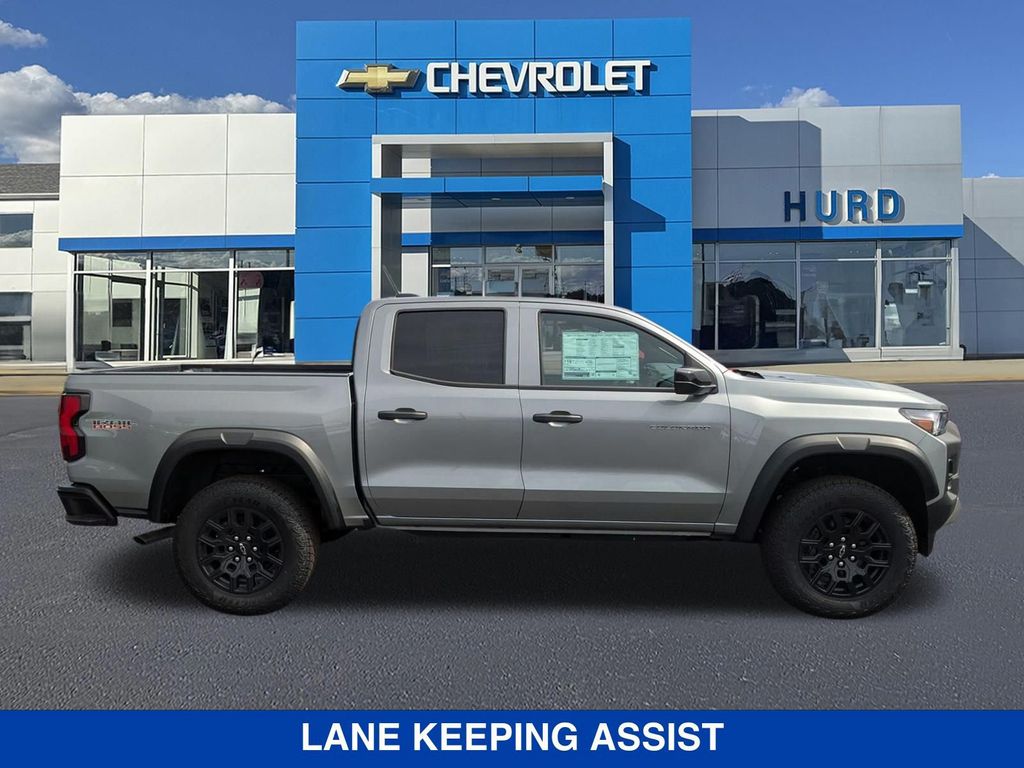 View vehicle photo 3