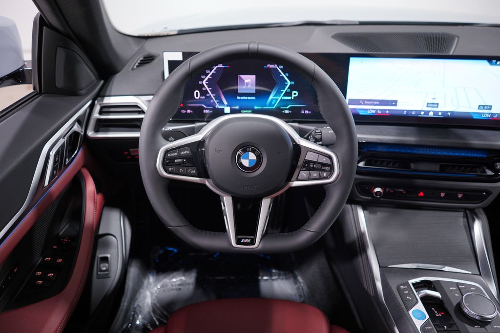 Thumbnail: 2026 BMW i4 - 11