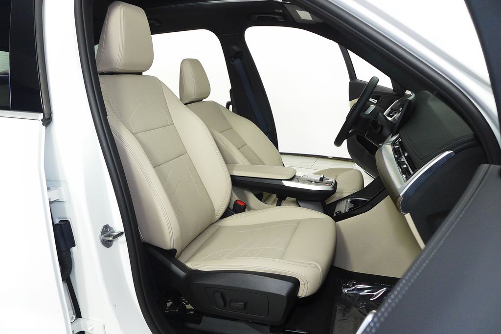 Thumbnail: 2025 BMW X1 - 19