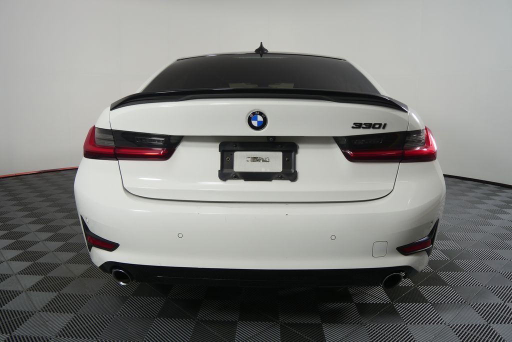 Thumbnail: 2020 BMW 3 Series - 4