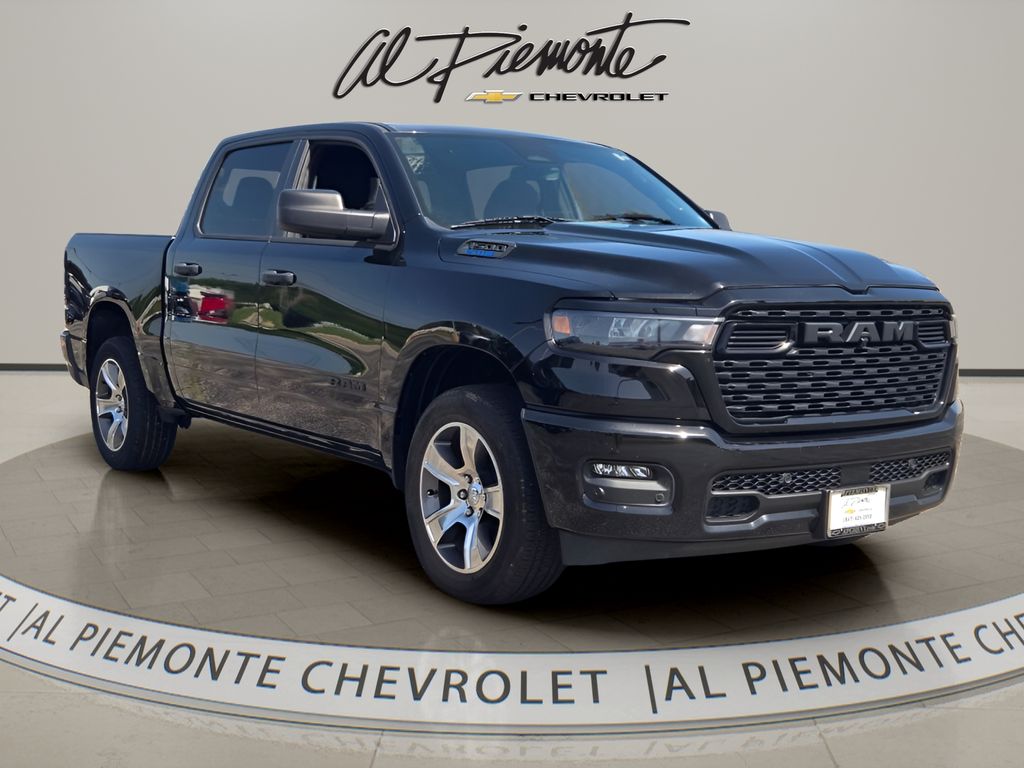 Diamond Black 2025 RAM 1500 Pickup Truck Four-Wheel Drive 8-Speed Automatic