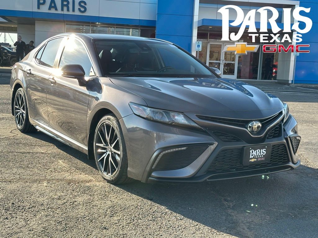 2022 Toyota Camry SE FWD