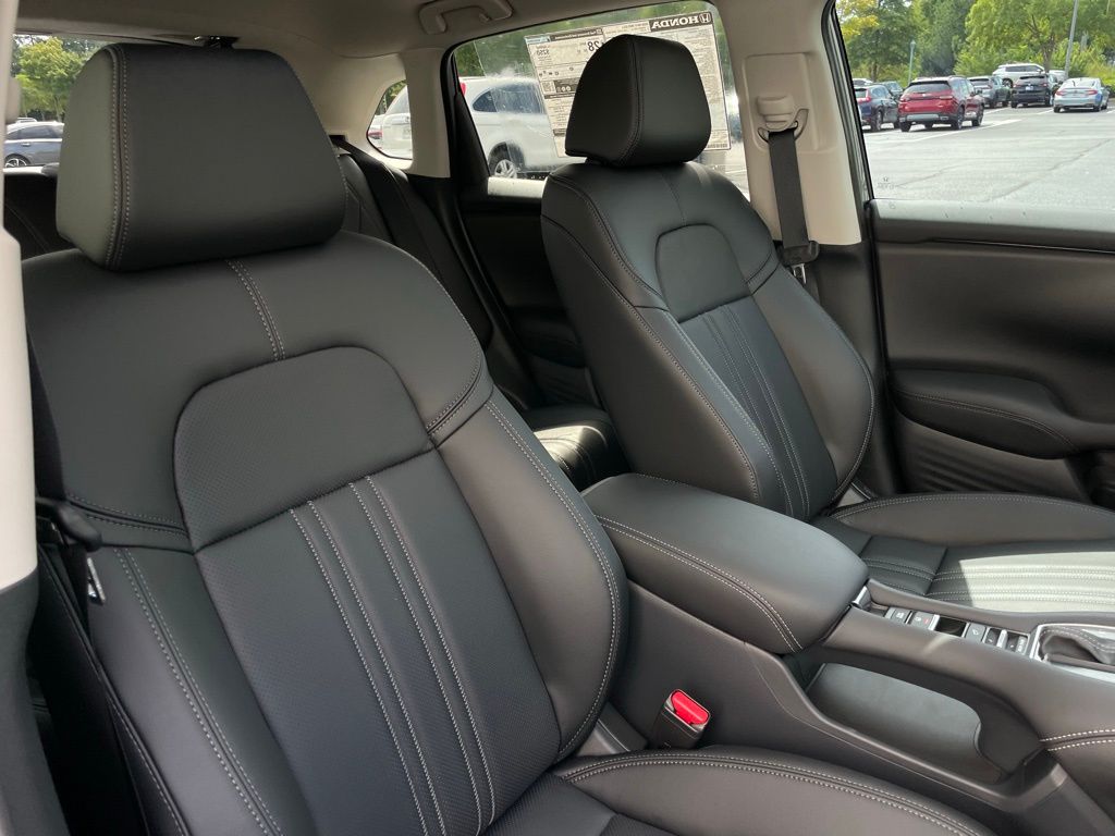 Thumbnail: 2026 Honda HR-V - 32