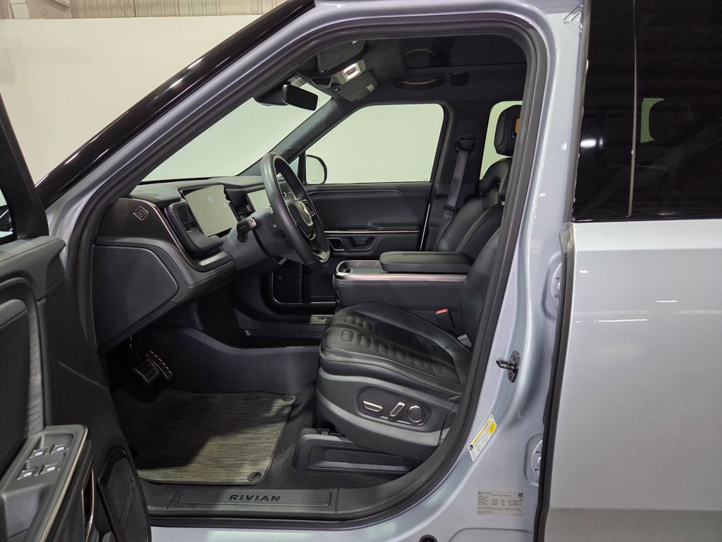 2024 Rivian R1S Adventure Dual Motor Max Pack