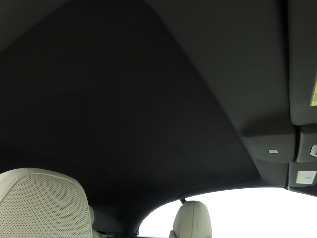 Thumbnail: 2026 BMW 8 Series - 16