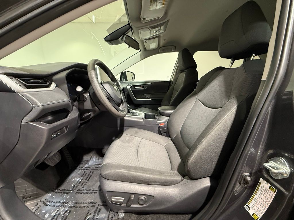 Thumbnail: 2025 Toyota RAV4 - 13