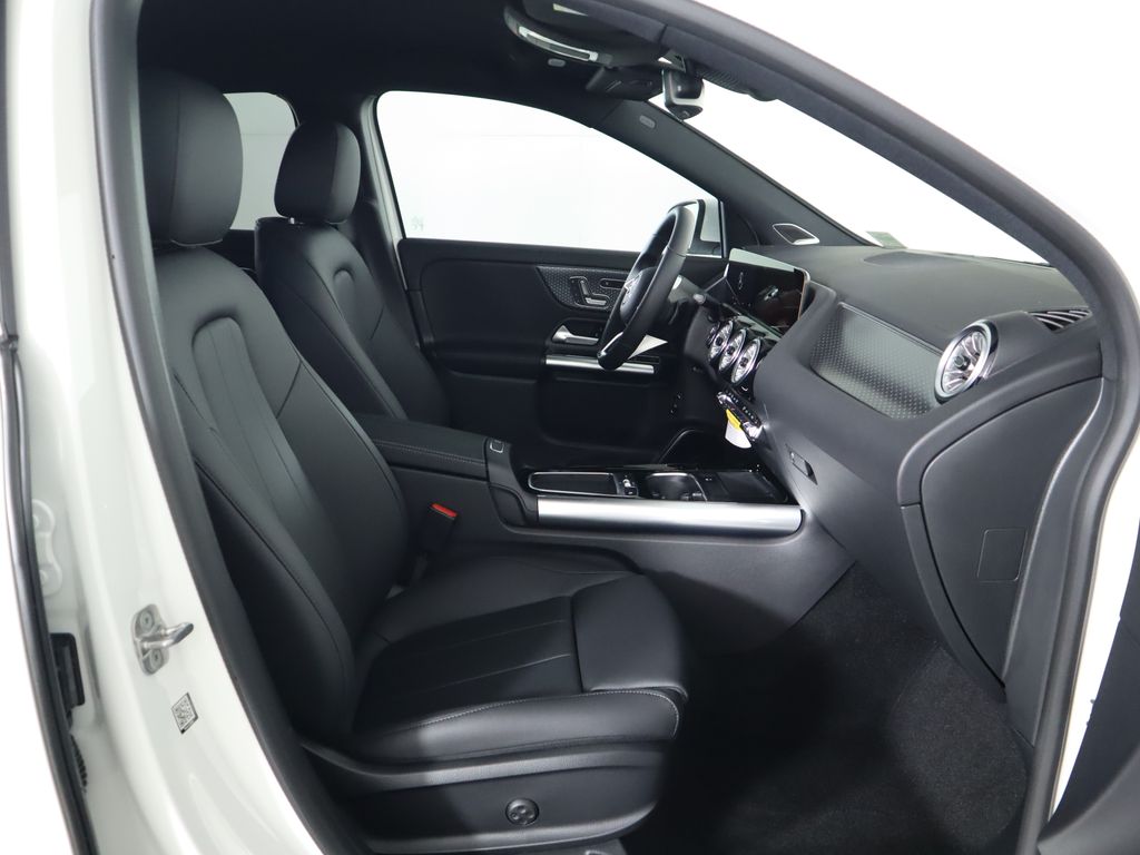 Thumbnail: 2025 Mercedes-Benz GLA - 20