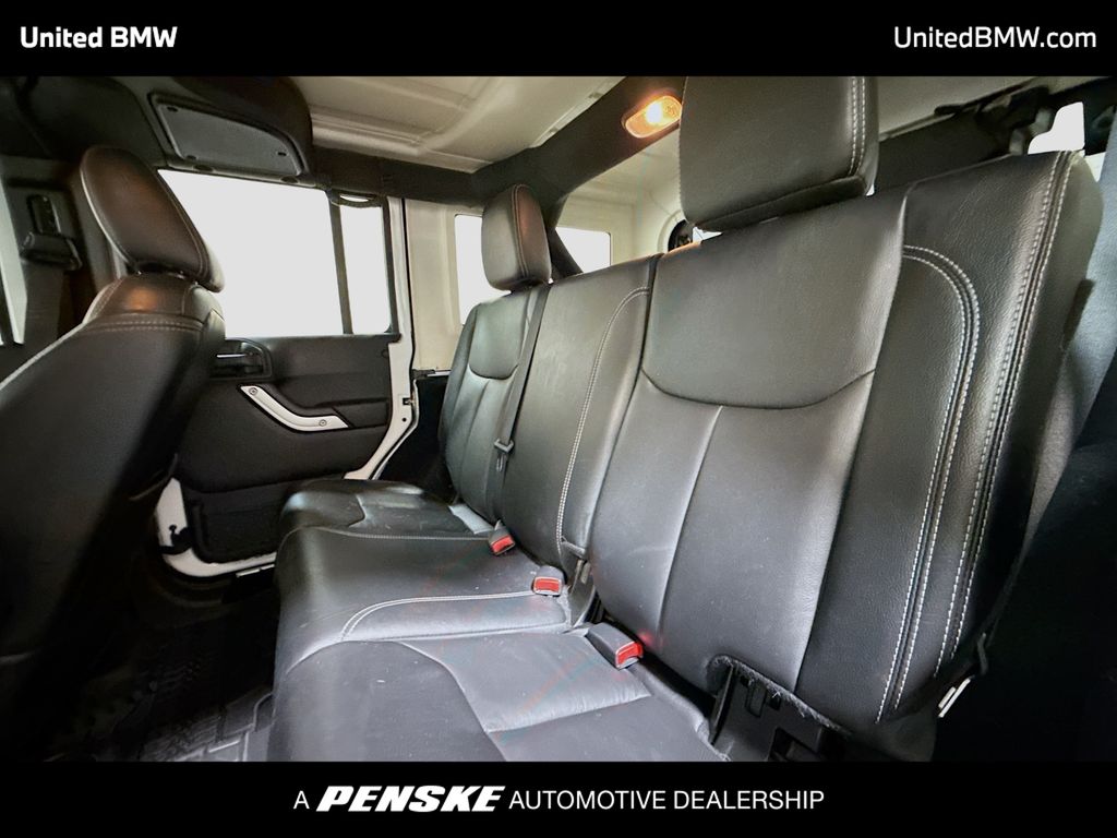 Thumbnail: 2017 Jeep Wrangler - 17