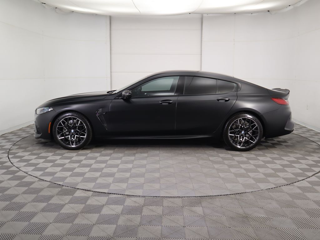 Thumbnail: 2025 BMW M8 - 8