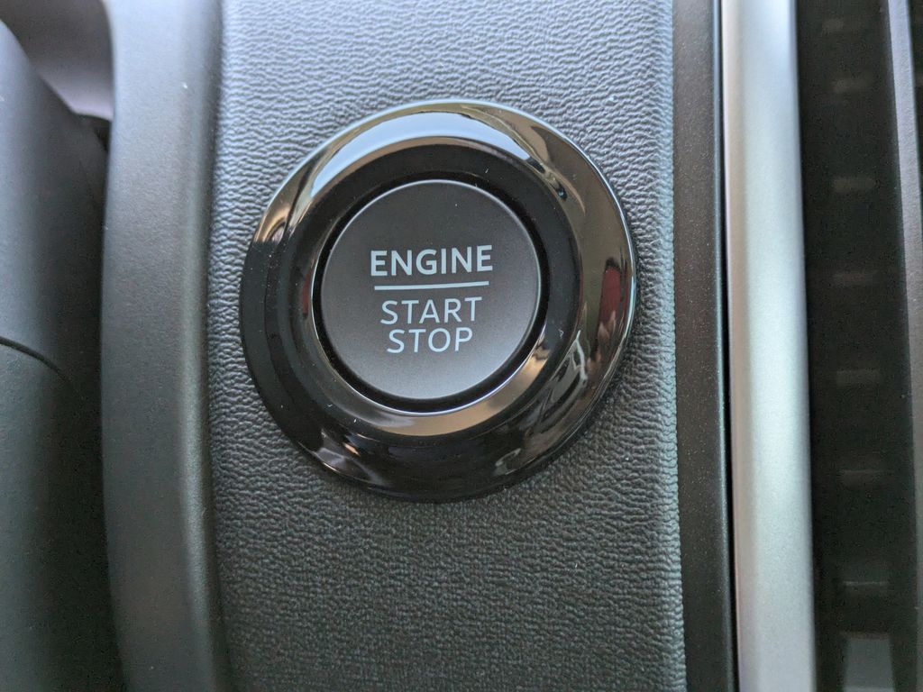 2025 Ford Expedition Active MAX