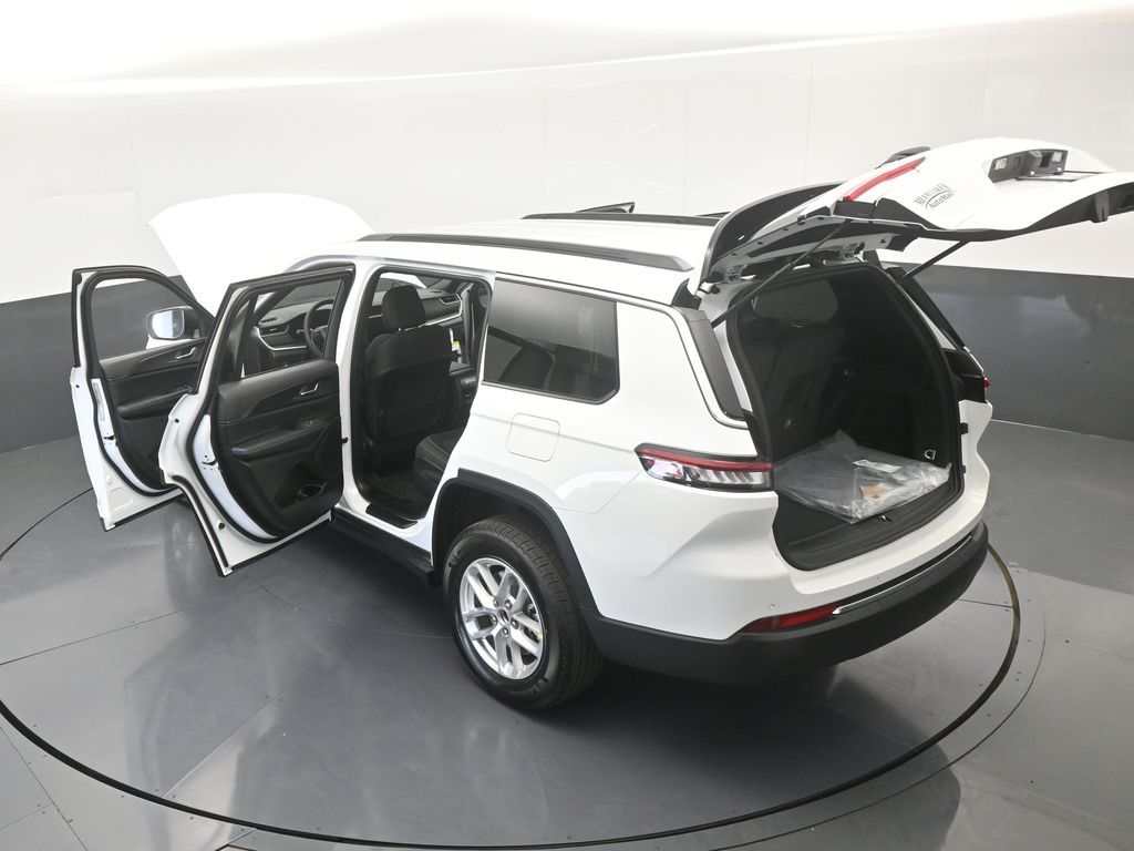 New 2026 Bright White Clearcoat Jeep Laredo image 62