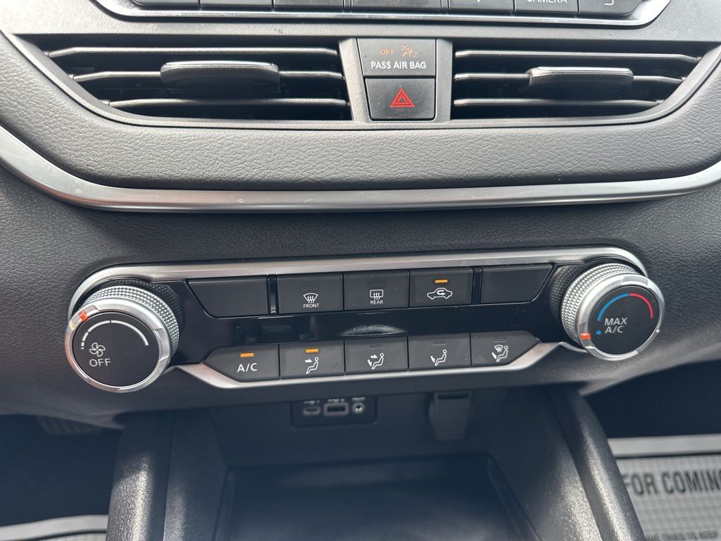 2022 Storm Blue Metallic Nissan Altima 2.5 SV FWD Sedan