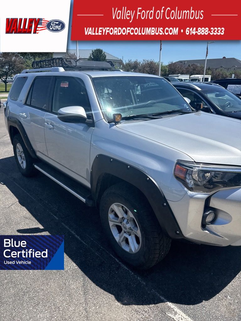 Classic Silver Metallic 2018 Toyota 4Runner SR5 4WD SUV / Crossover Four-Wheel Drive 5-Speed Automatic Overdrive