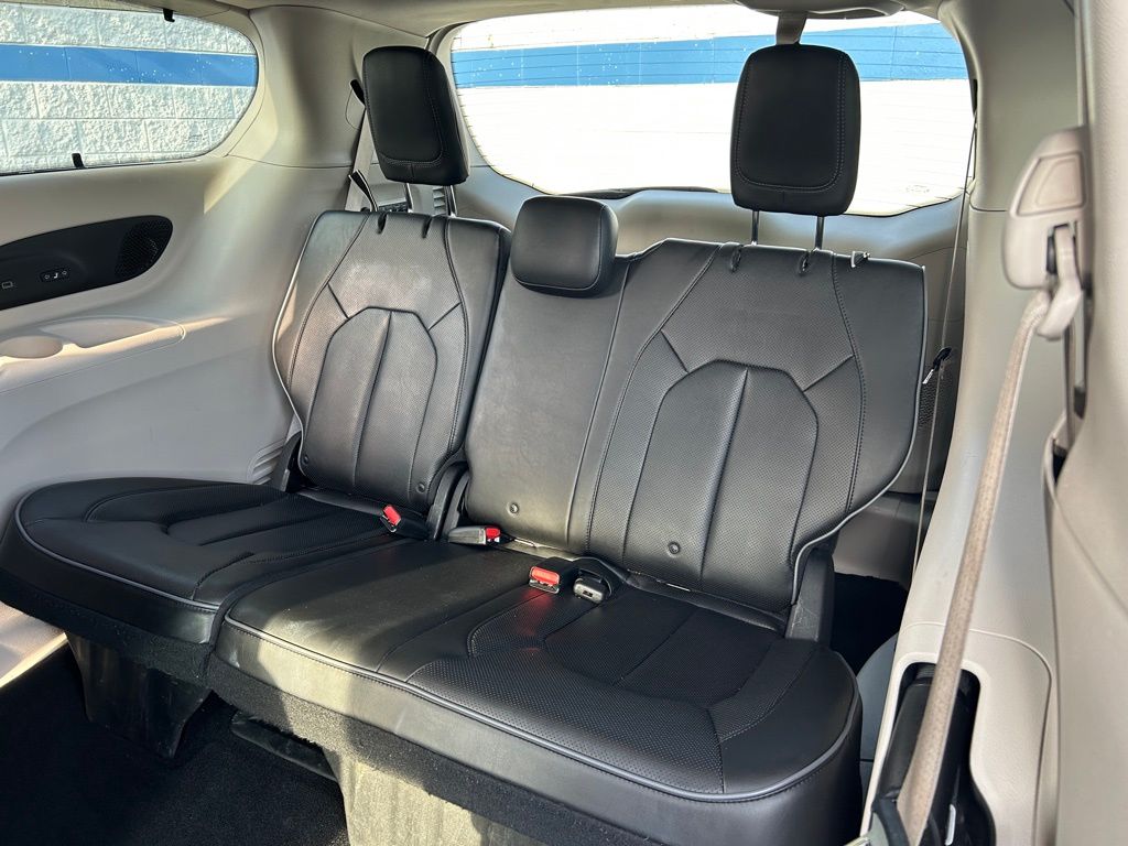 Thumbnail: 2019 Chrysler Pacifica - 22
