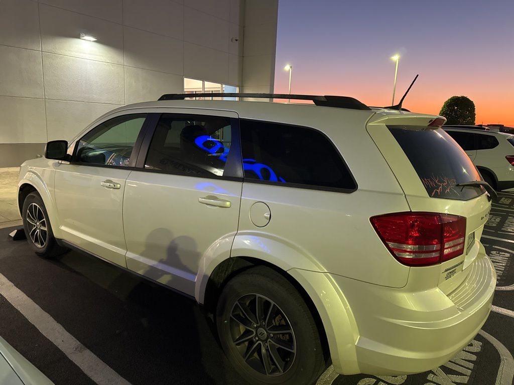 Thumbnail: 2018 Dodge Journey - 3