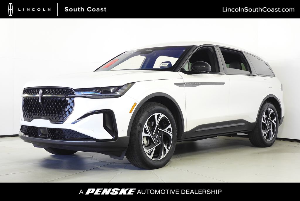 White Platinum Clearcoat Metallic 2024 Lincoln Nautilus SUV / Crossover All-Wheel Drive 8-Speed Automatic