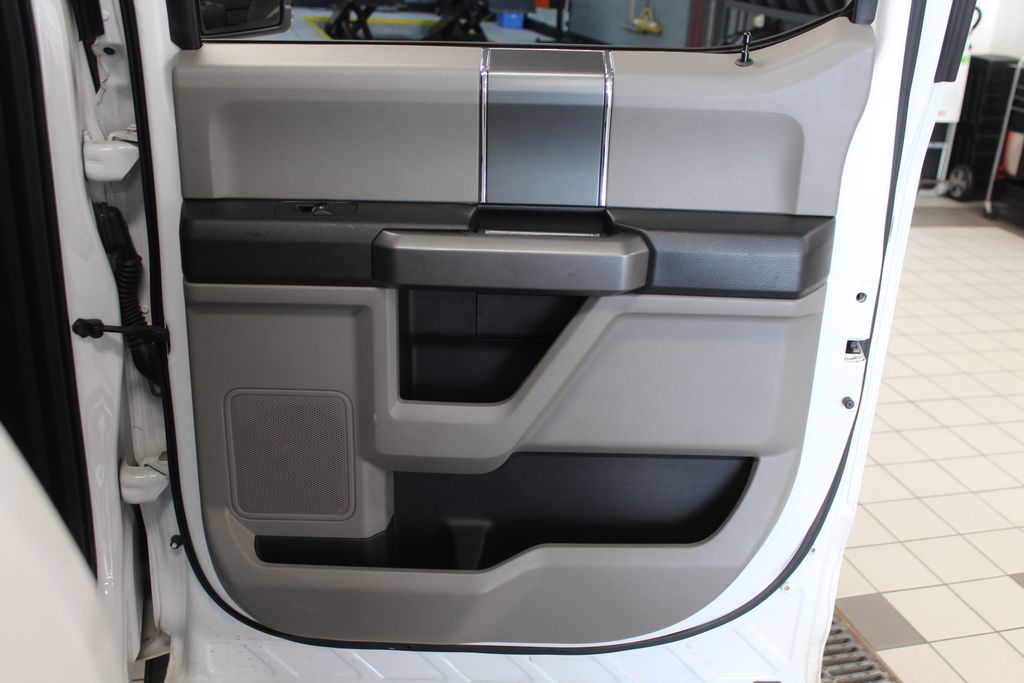 Thumbnail: 2015 Ford F-150 - 27