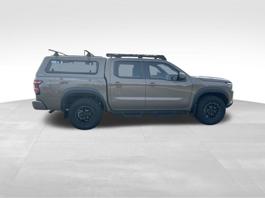 2022 Nissan Frontier PRO-4X 9