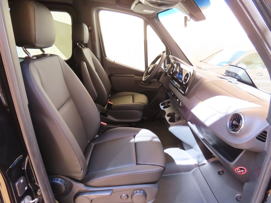 2025 Mercedes-Benz Sprinter 2500 20