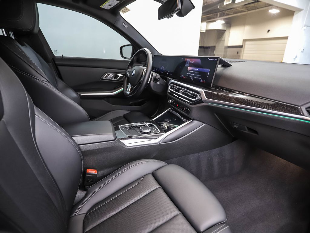 Thumbnail: 2023 BMW 3 Series - 29