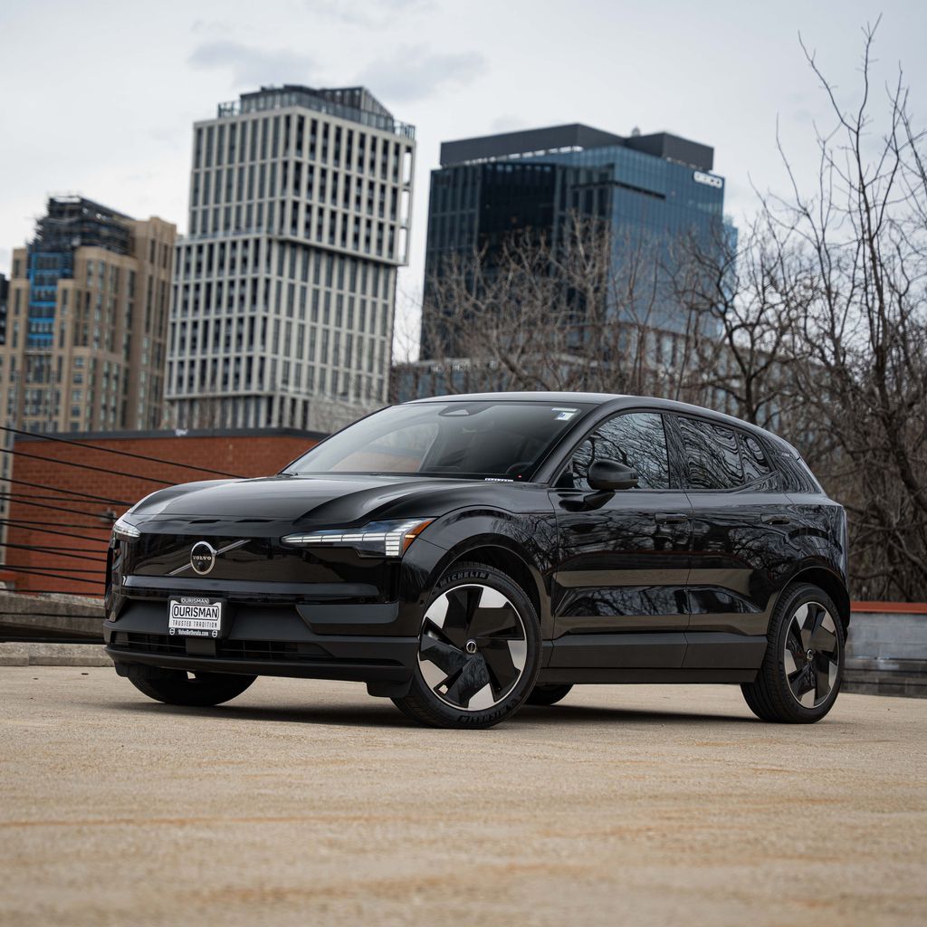 2025 Volvo EX30 Twin Ultra eAWD