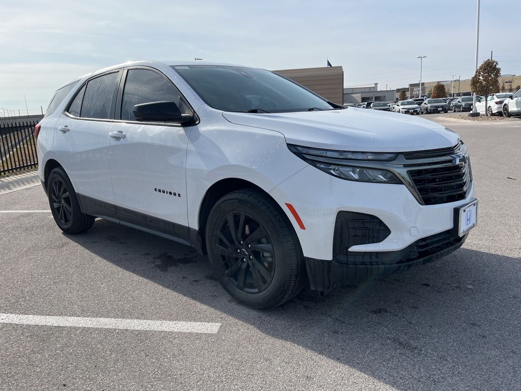 Thumbnail: 2024 Chevrolet Equinox - 3