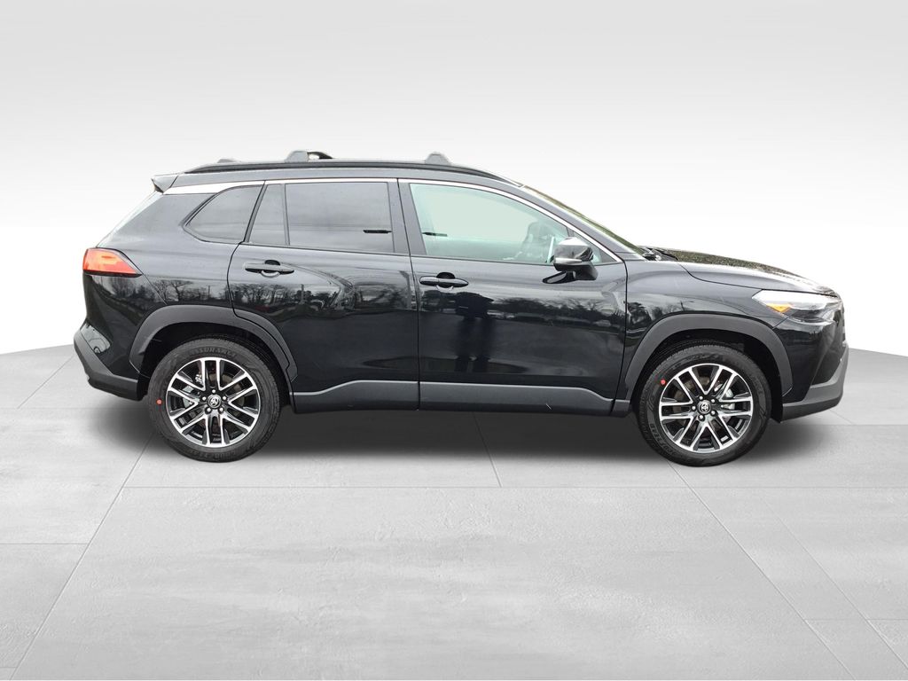 Thumbnail: 2026 Toyota Corolla Cross - 6