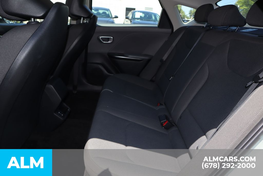 Used 2025 Blue Kia LXS image 17