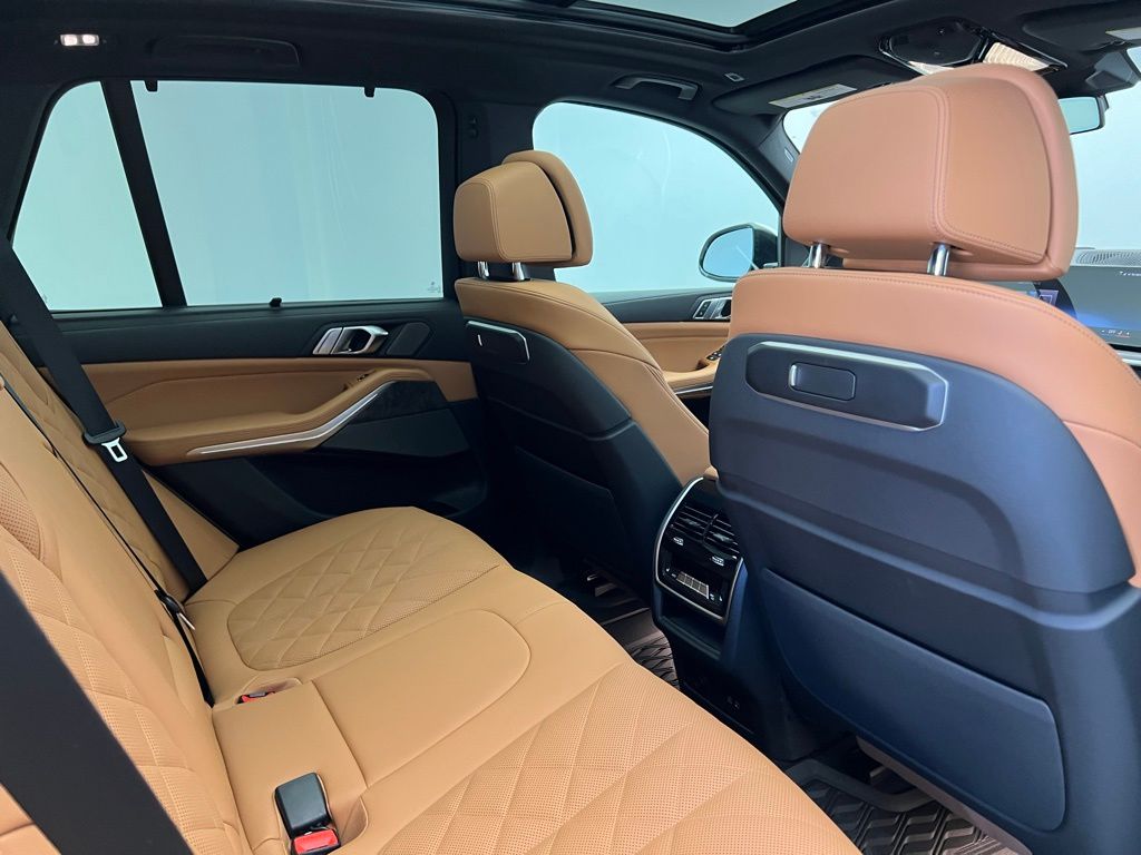 Thumbnail: 2026 BMW X5 - 8