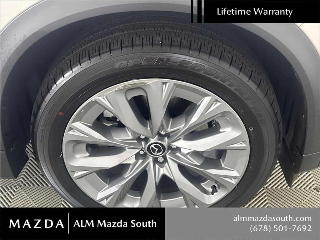 New 2026 Platinum Quartz Metallic Mazda 3.3 Turbo Preferred AWD image 13