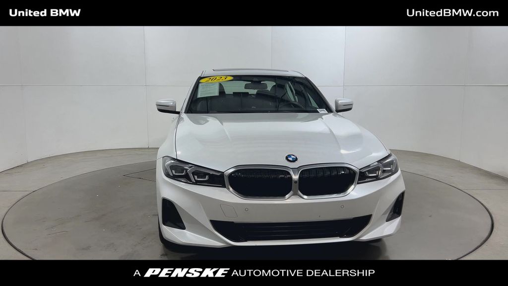 Thumbnail: 2023 BMW 3 Series - 3