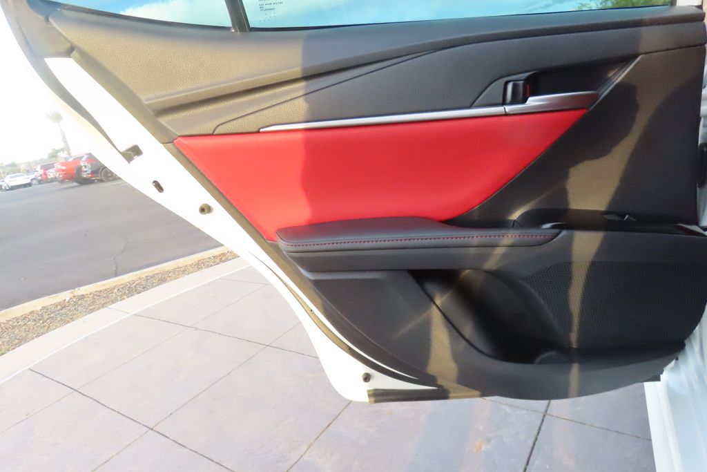 Thumbnail: 2025 Toyota Camry - 25