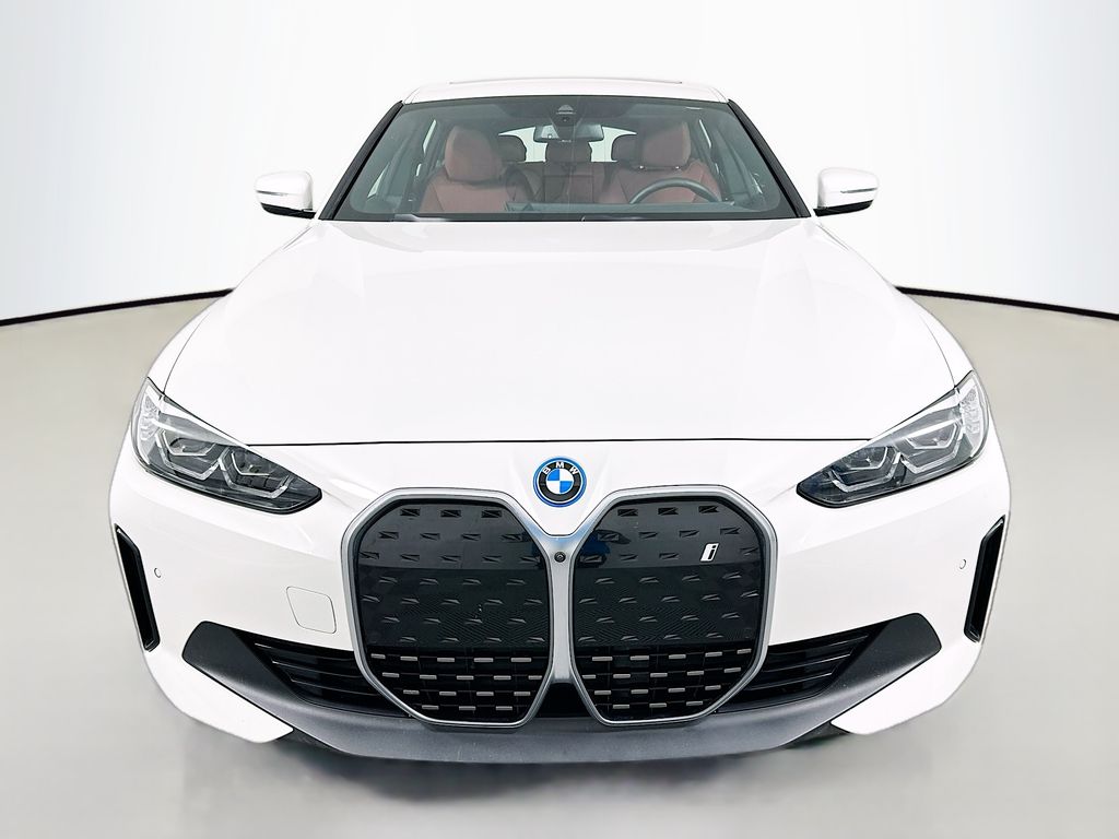 Thumbnail: 2023 BMW i4 - 2