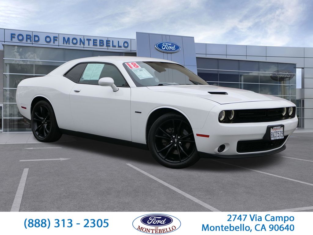 White Knuckle Clearcoat 2018 Dodge Challenger R/T RWD Coupe Rear-Wheel Drive 8-Speed Automatic