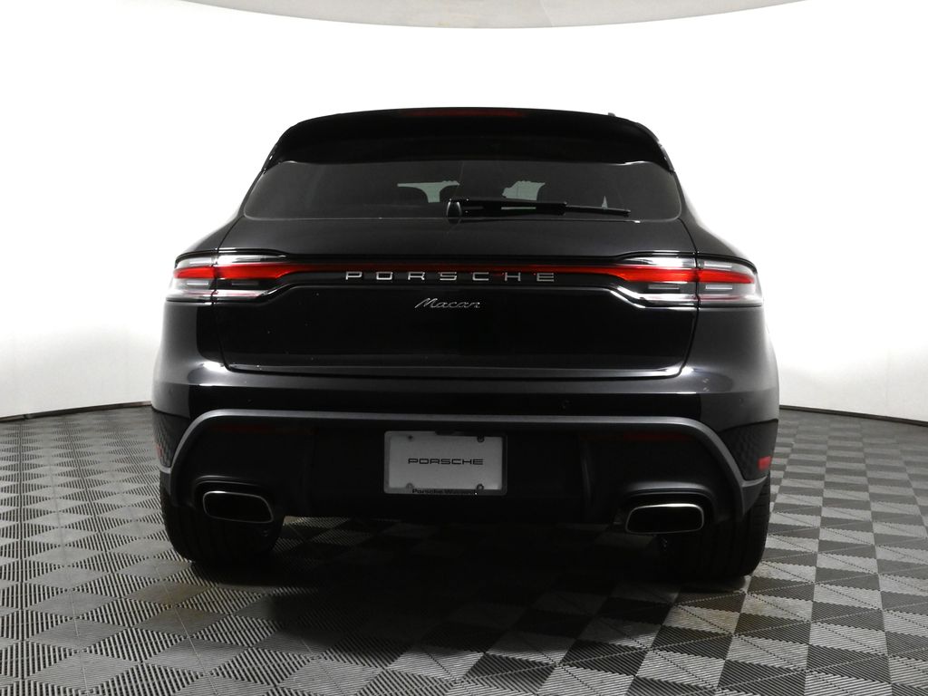 Thumbnail: 2025 Porsche Macan - 6