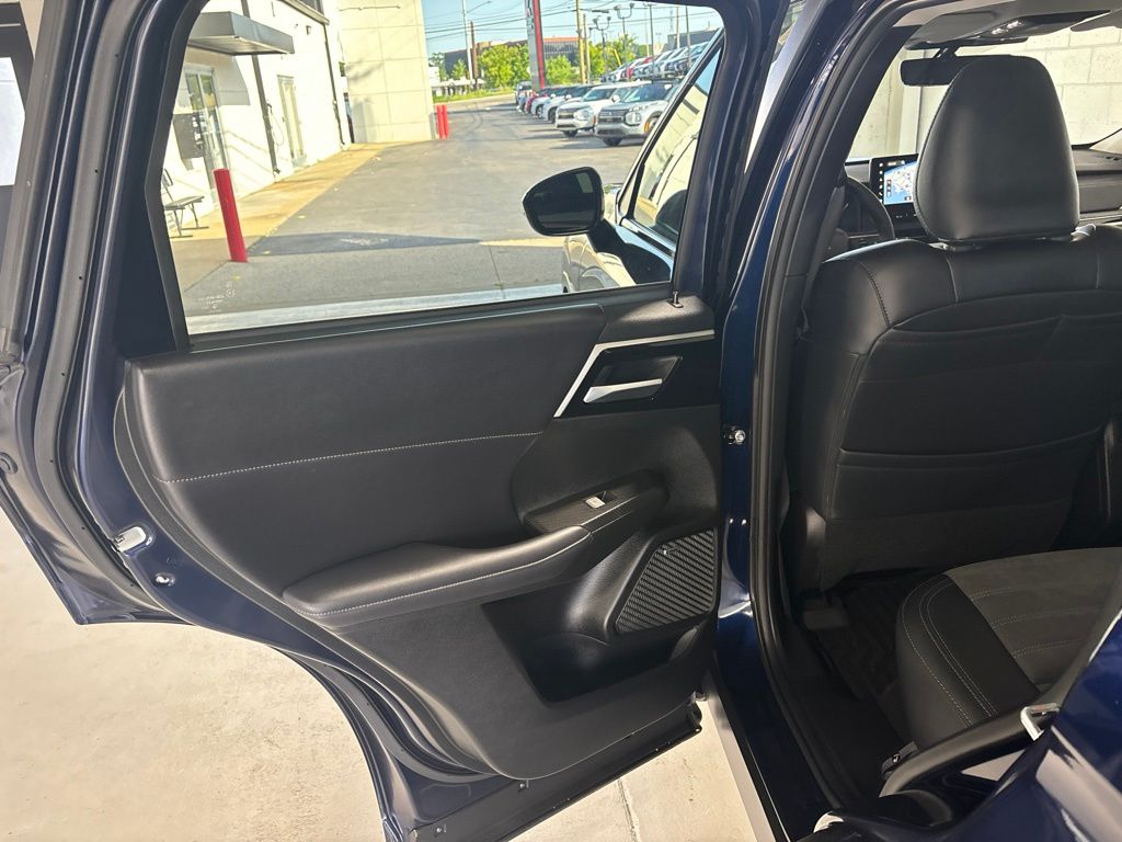 Used 2025 Mitsubishi Outlander SUV