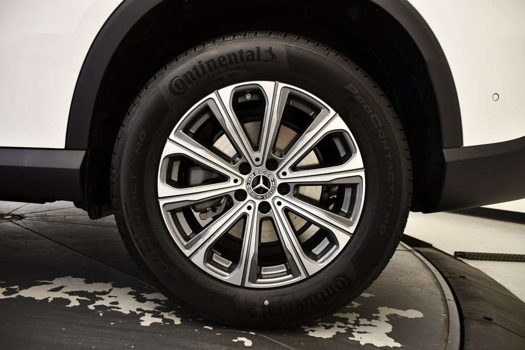 Thumbnail: 2026 Mercedes-Benz GLC - 14